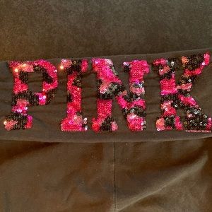 PINK VS capris leggings.